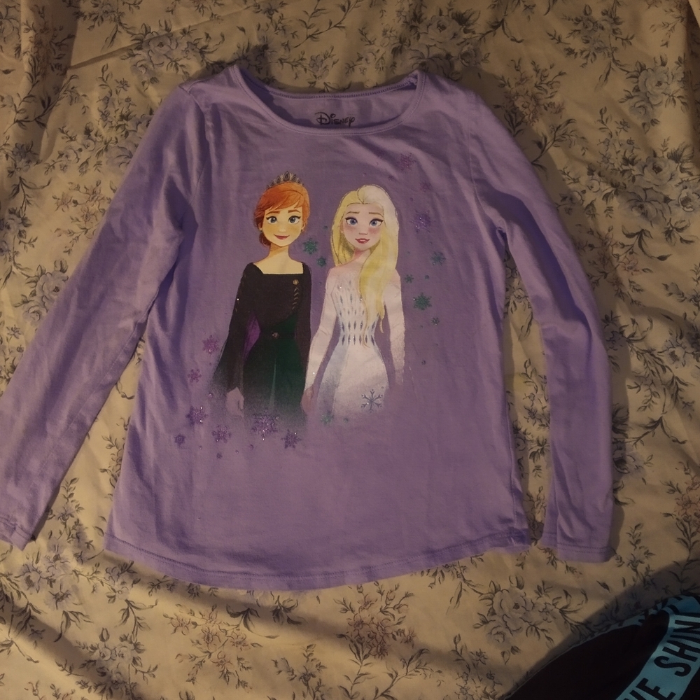 long Sleeved disney girls size 8 purple frozen 2 pajamas top